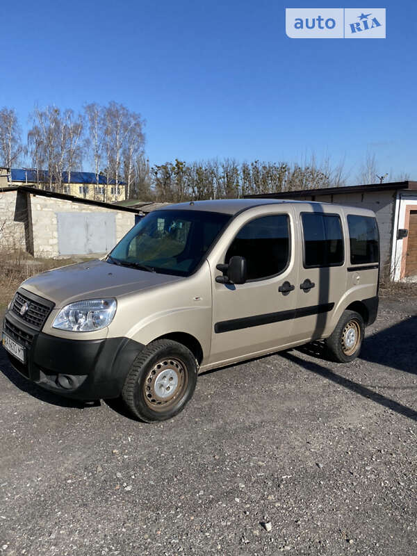 2013 fiat doblo