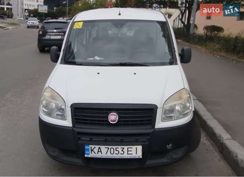 2013 fiat doblo