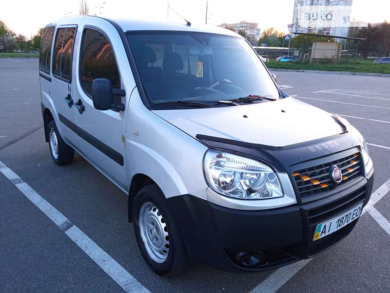 2013 fiat doblo