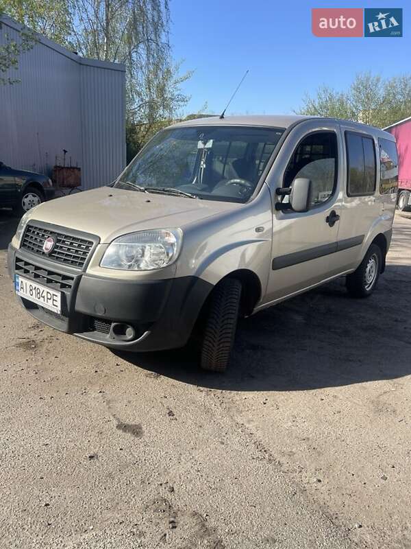 2013 fiat doblo