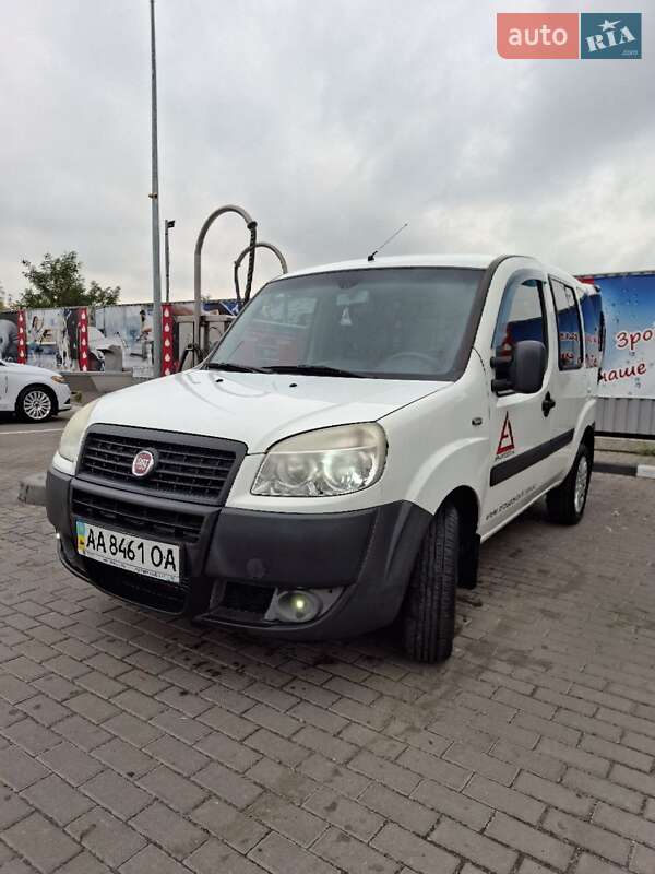 2013 fiat doblo