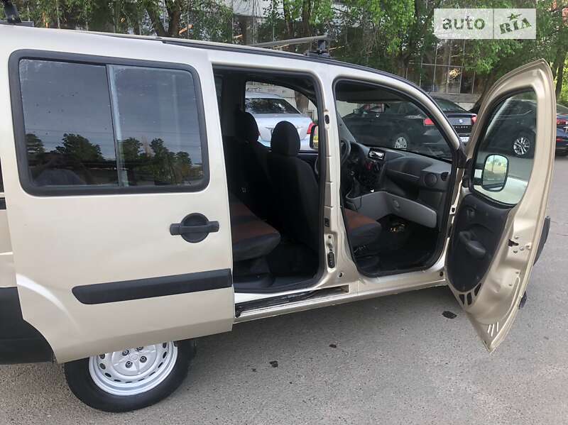 2013 fiat doblo