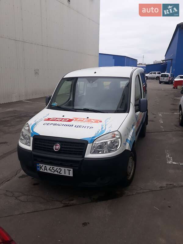 2013 fiat doblo