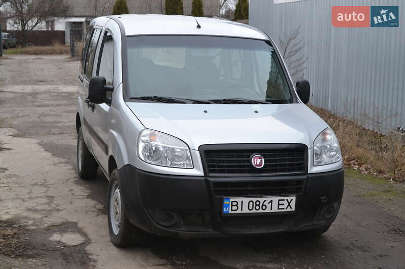 2013 fiat doblo