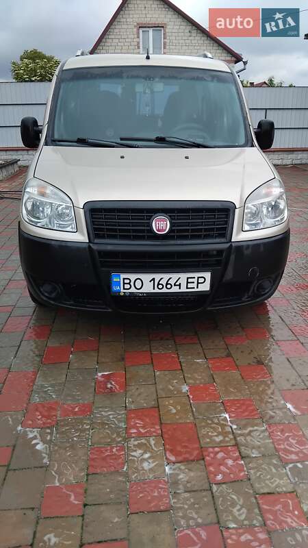 2013 fiat doblo