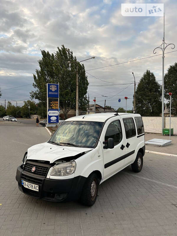 2013 fiat doblo