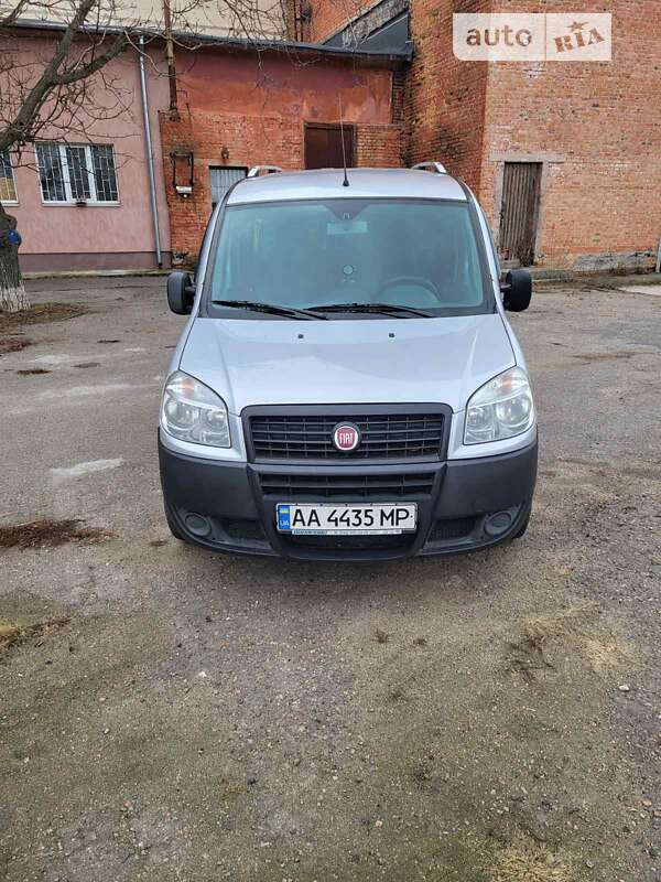 2015 fiat doblo