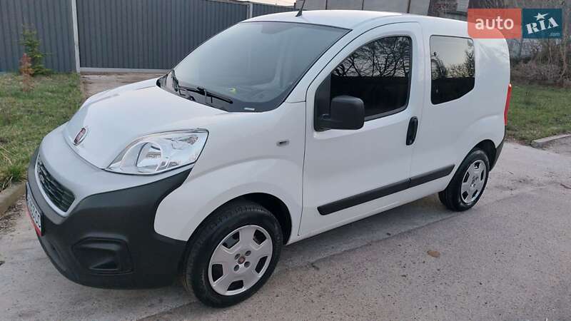 2018 fiat fiorino combi