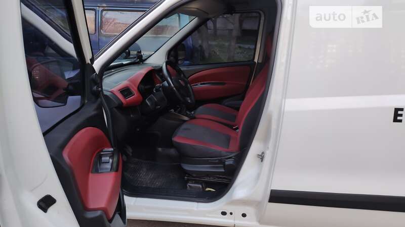 2014 fiat doblo