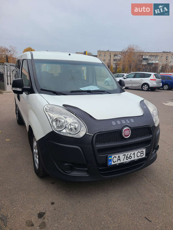 2013 fiat doblo