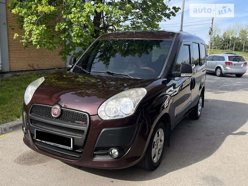 2013 fiat doblo