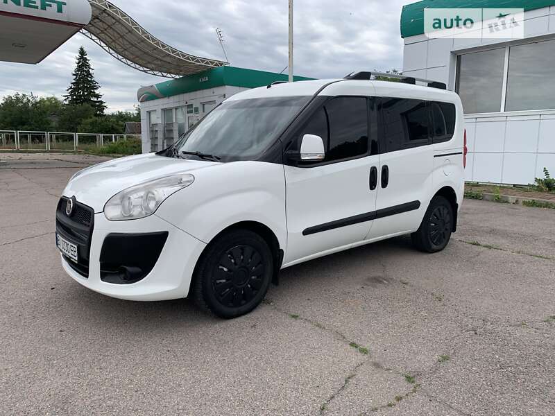 2013 fiat doblo
