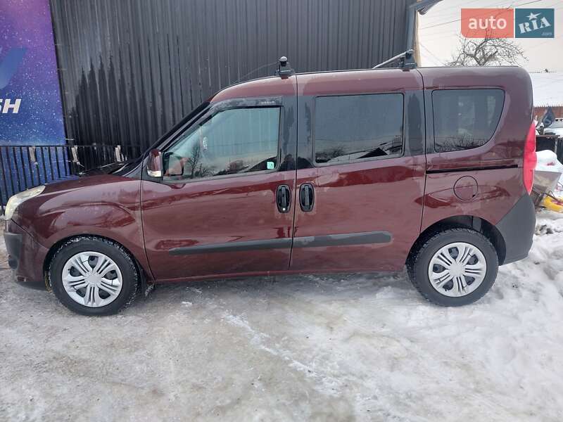2014 fiat doblo
