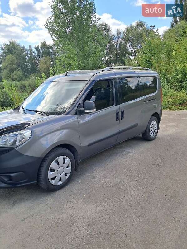 2017 fiat nuovo-doblo