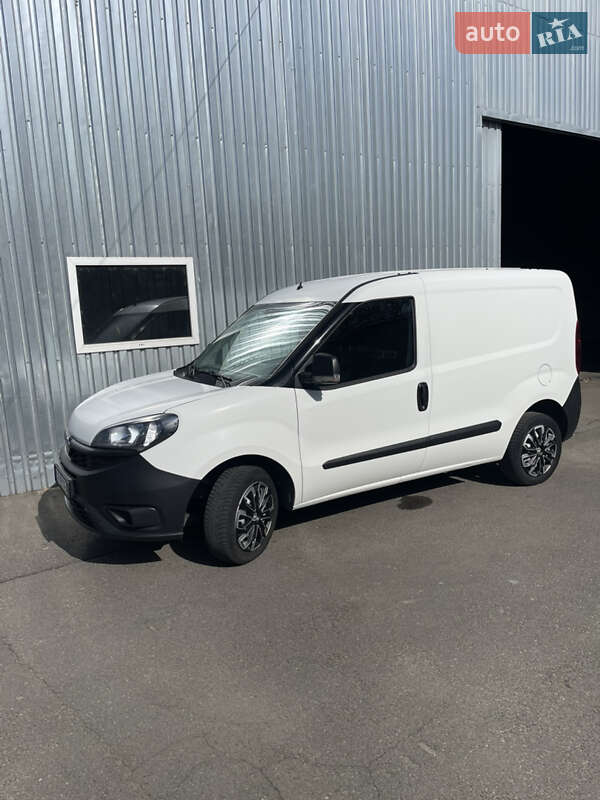 2019 fiat doblo