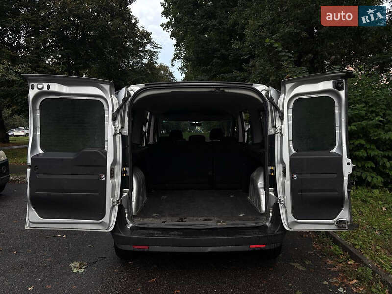2019 fiat doblo
