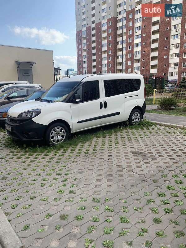 2020 fiat doblo