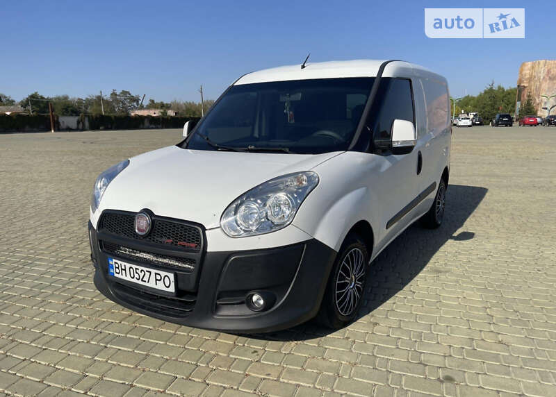 2010 fiat doblo