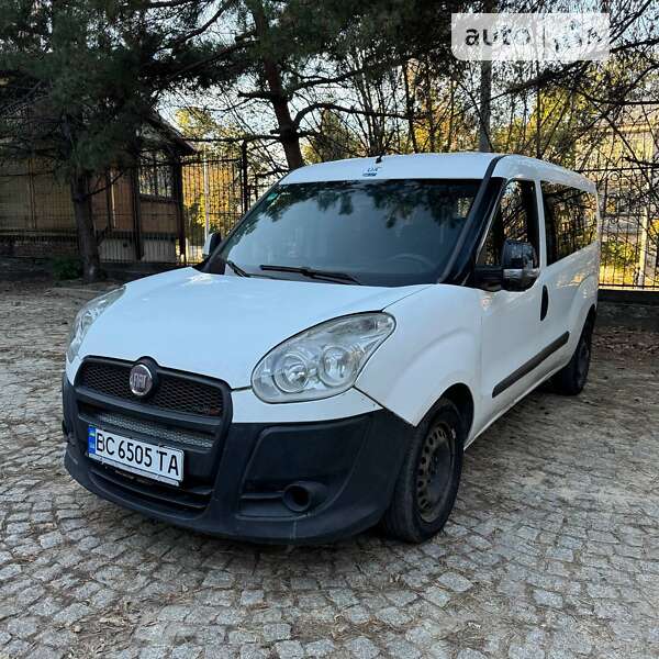 2010 fiat doblo