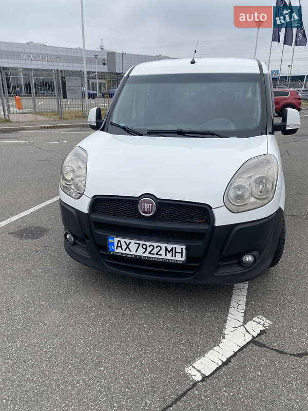 2010 fiat doblo