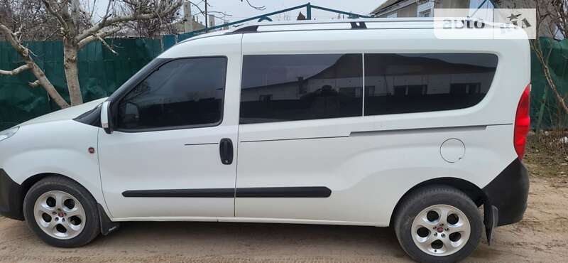 2010 fiat doblo