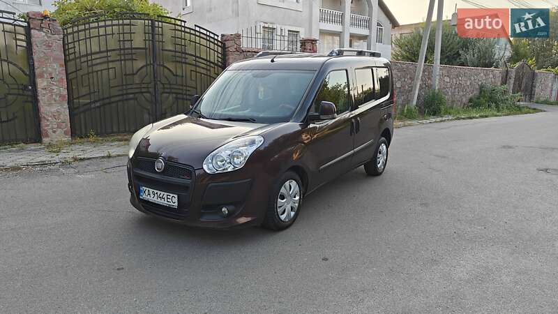 2010 fiat doblo