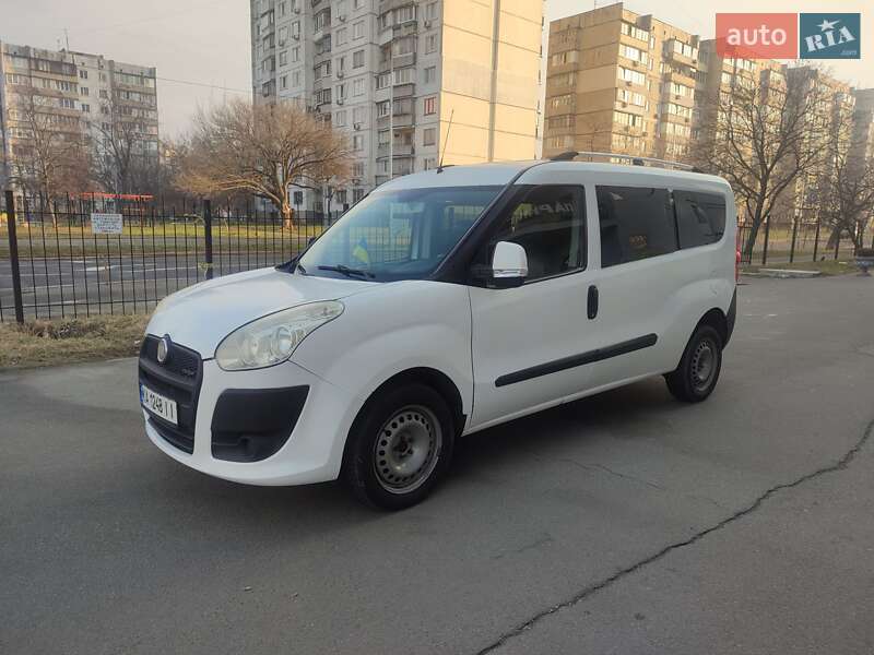 2010 fiat doblo