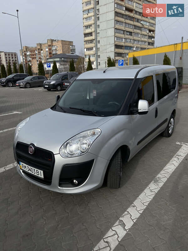 2010 fiat doblo