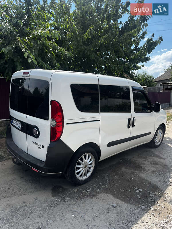 2010 fiat doblo