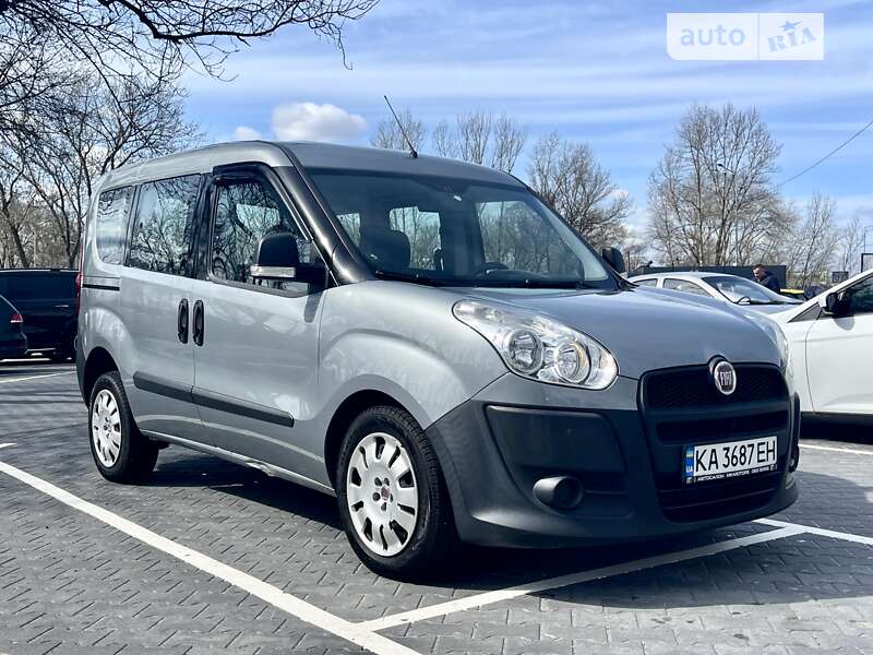2010 fiat doblo