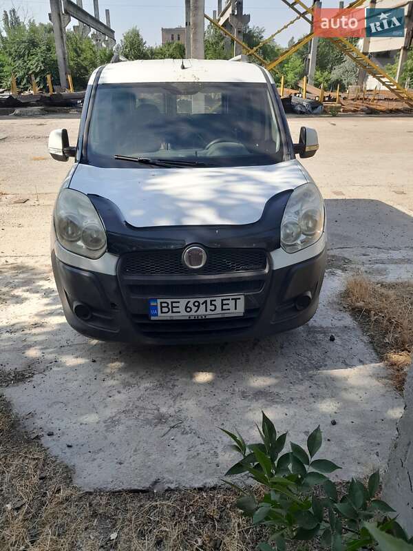 2010 fiat doblo
