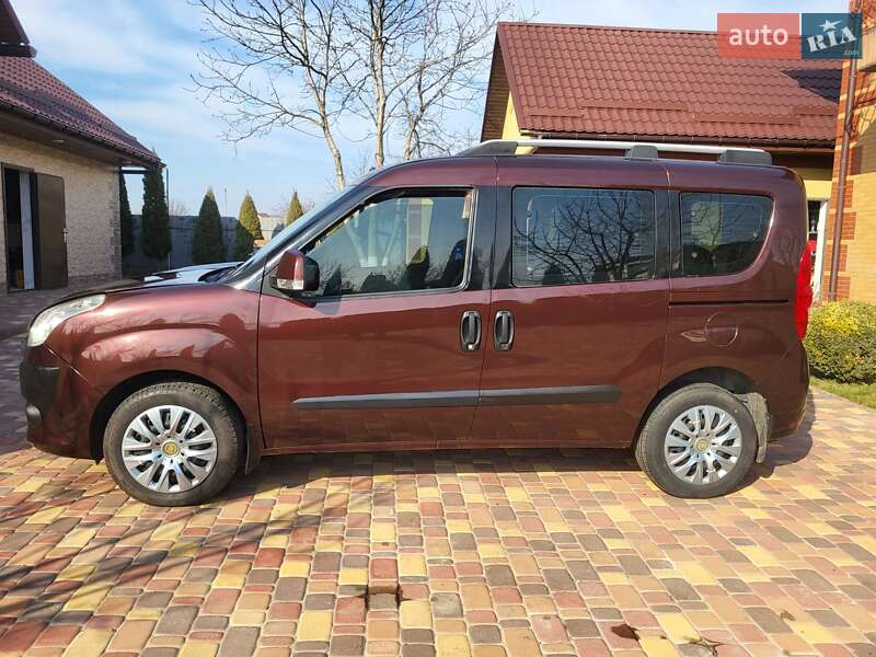 2010 fiat doblo