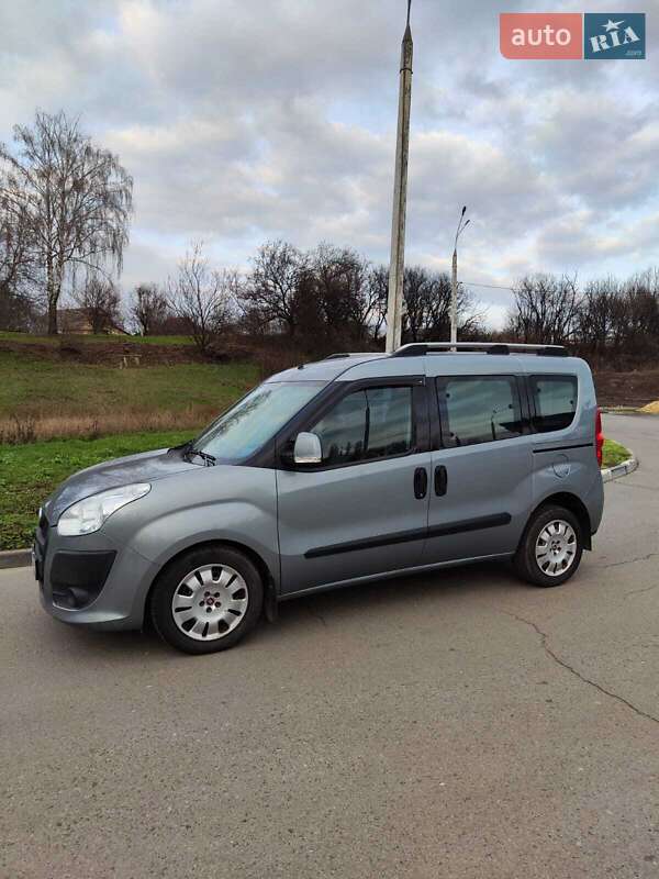 2010 fiat nuovo doblo
