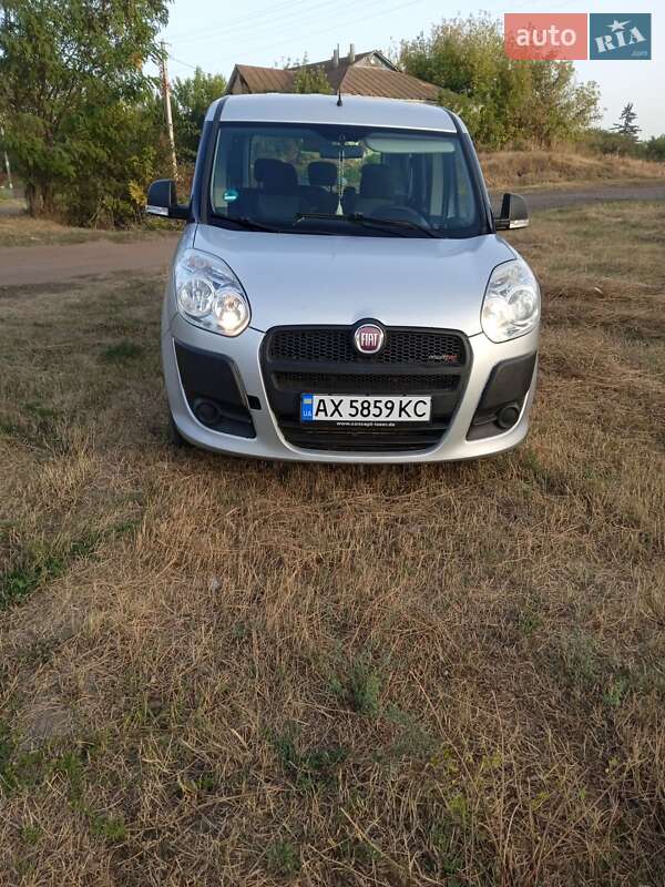 2010 fiat doblo