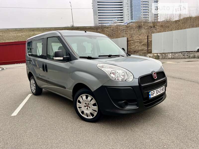 2010 fiat doblo