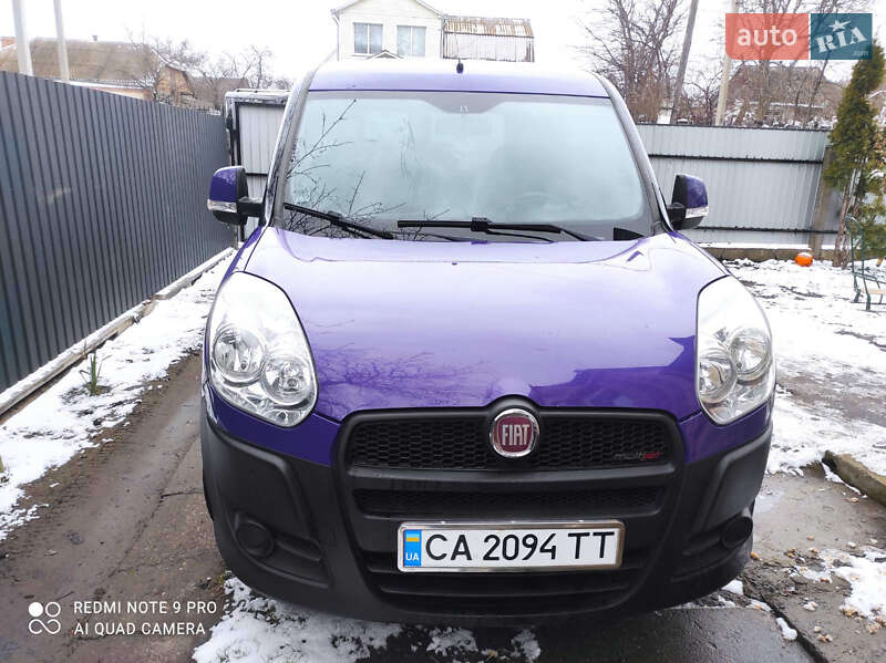2010 fiat doblo