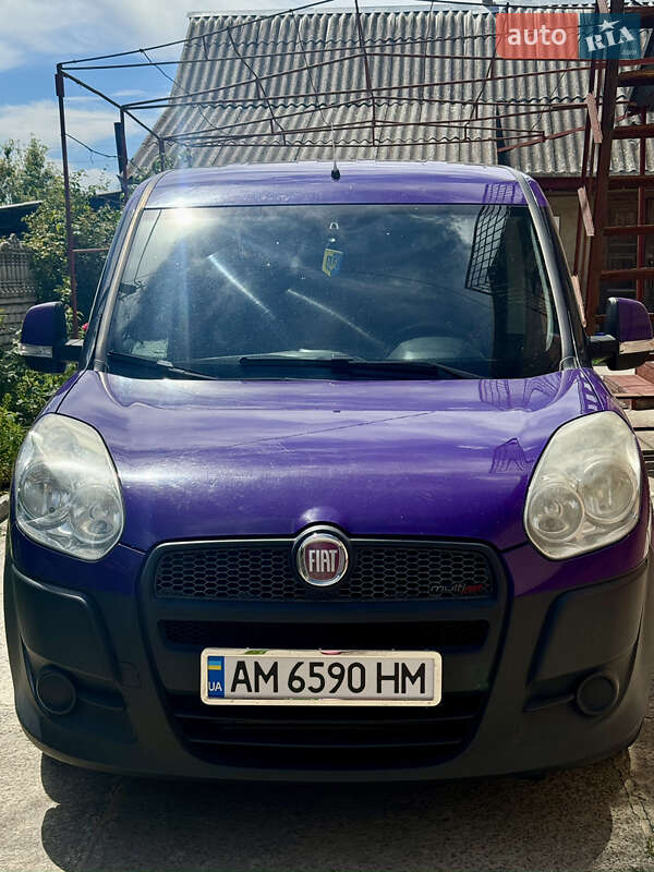 2010 fiat doblo
