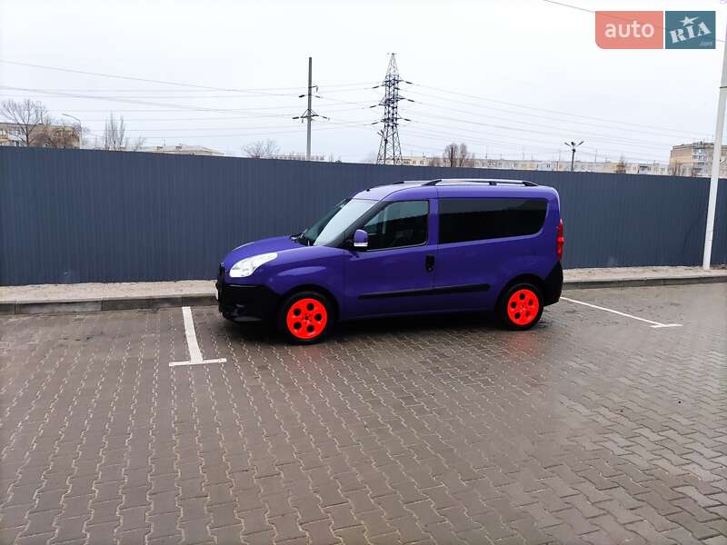 2010 fiat doblo