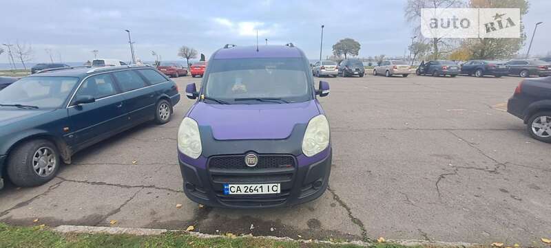 2010 fiat doblo