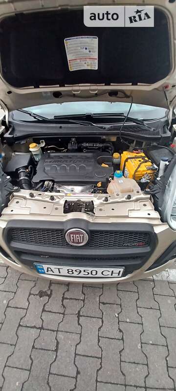 2011 fiat doblo