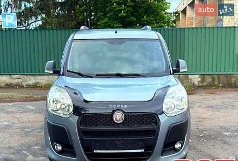 2011 fiat nuovo doblo