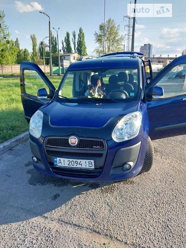 2011 fiat doblo