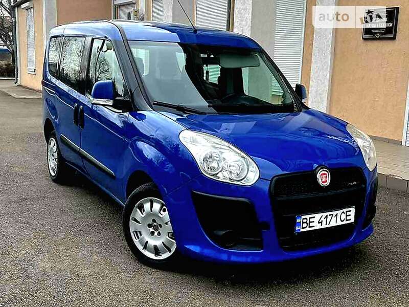2012 fiat doblo