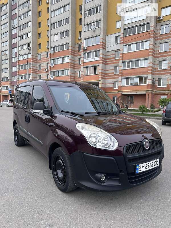2011 fiat doblo