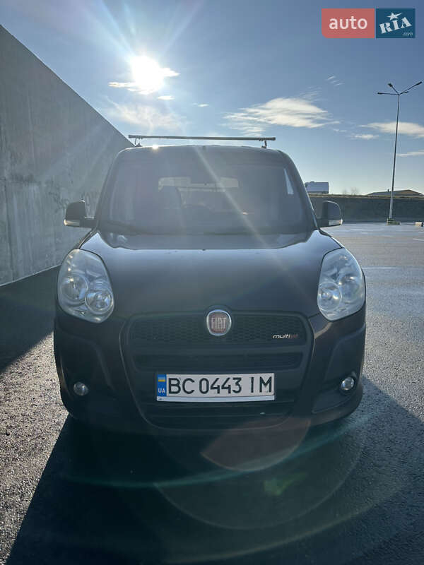 2011 fiat doblo