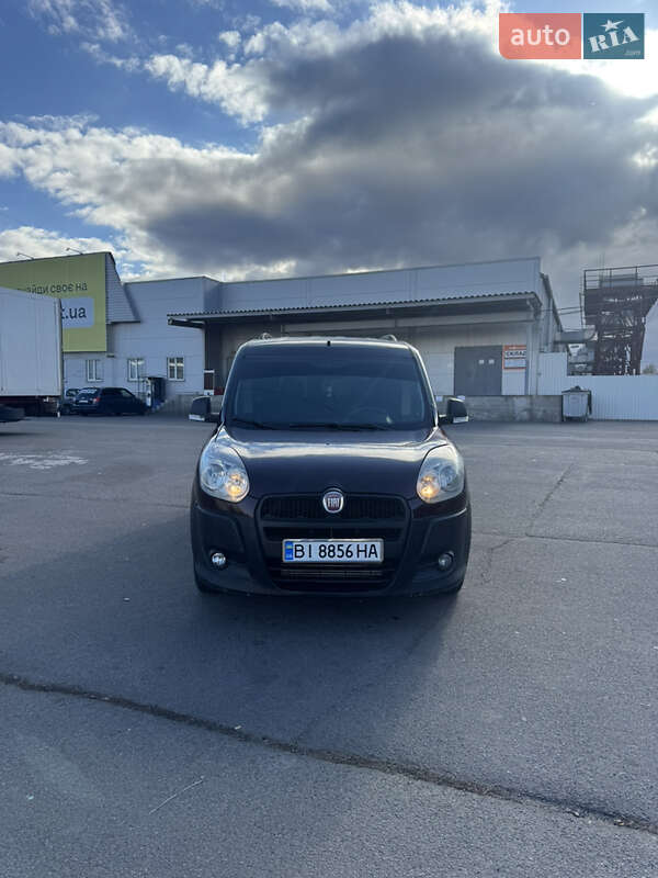 2011 fiat doblo