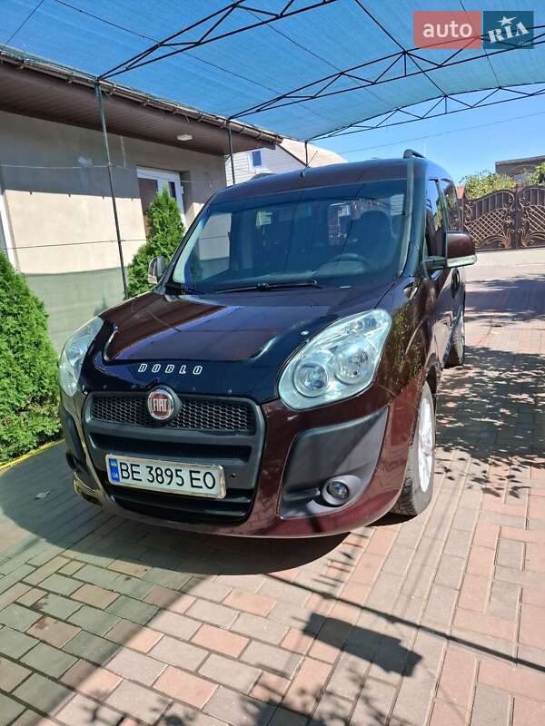 2012 fiat nuovo doblo