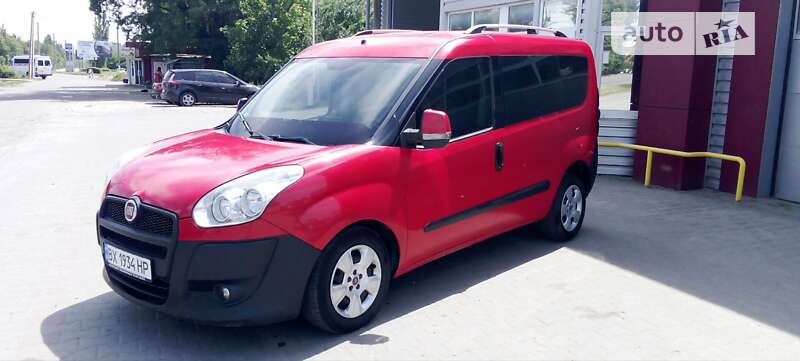 2012 fiat doblo