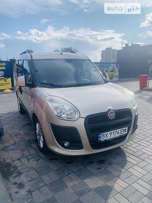 2012 fiat doblo