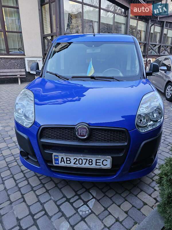 2012 fiat doblo